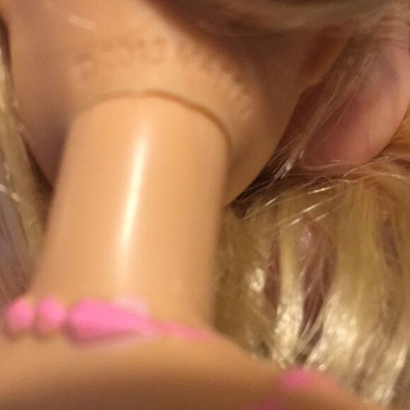 2013 Barbie Doll - Picture 9 of 10